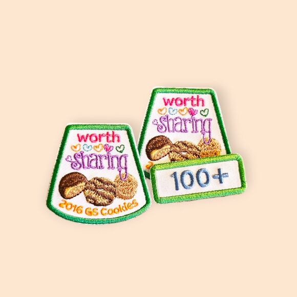 2016 Girl scout badges - Picture 1 of 2